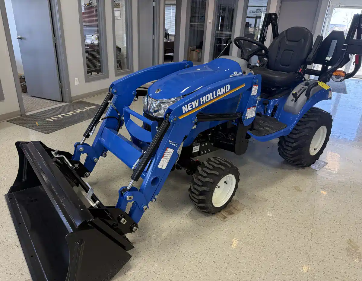 Gallery image 1 for New 2025 New Holland WORKMASTER 25S Tractor