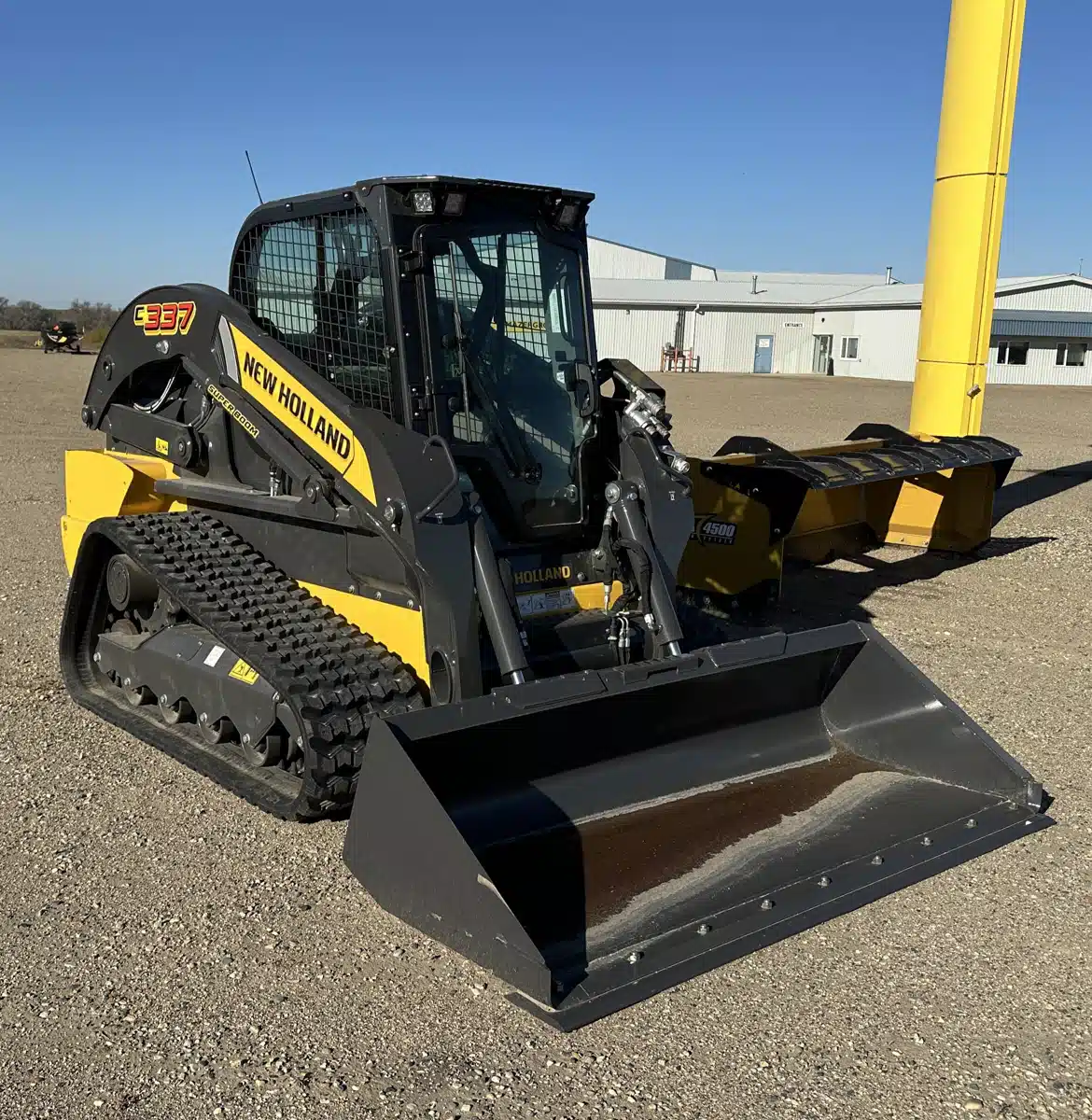 Gallery image 1 for New 2025 New Holland C337 Track Loader