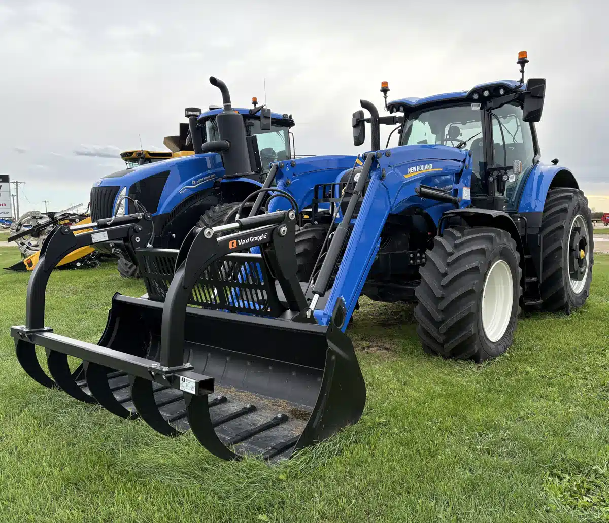 Gallery image 1 for New 2024 New Holland T7.260 Tractor