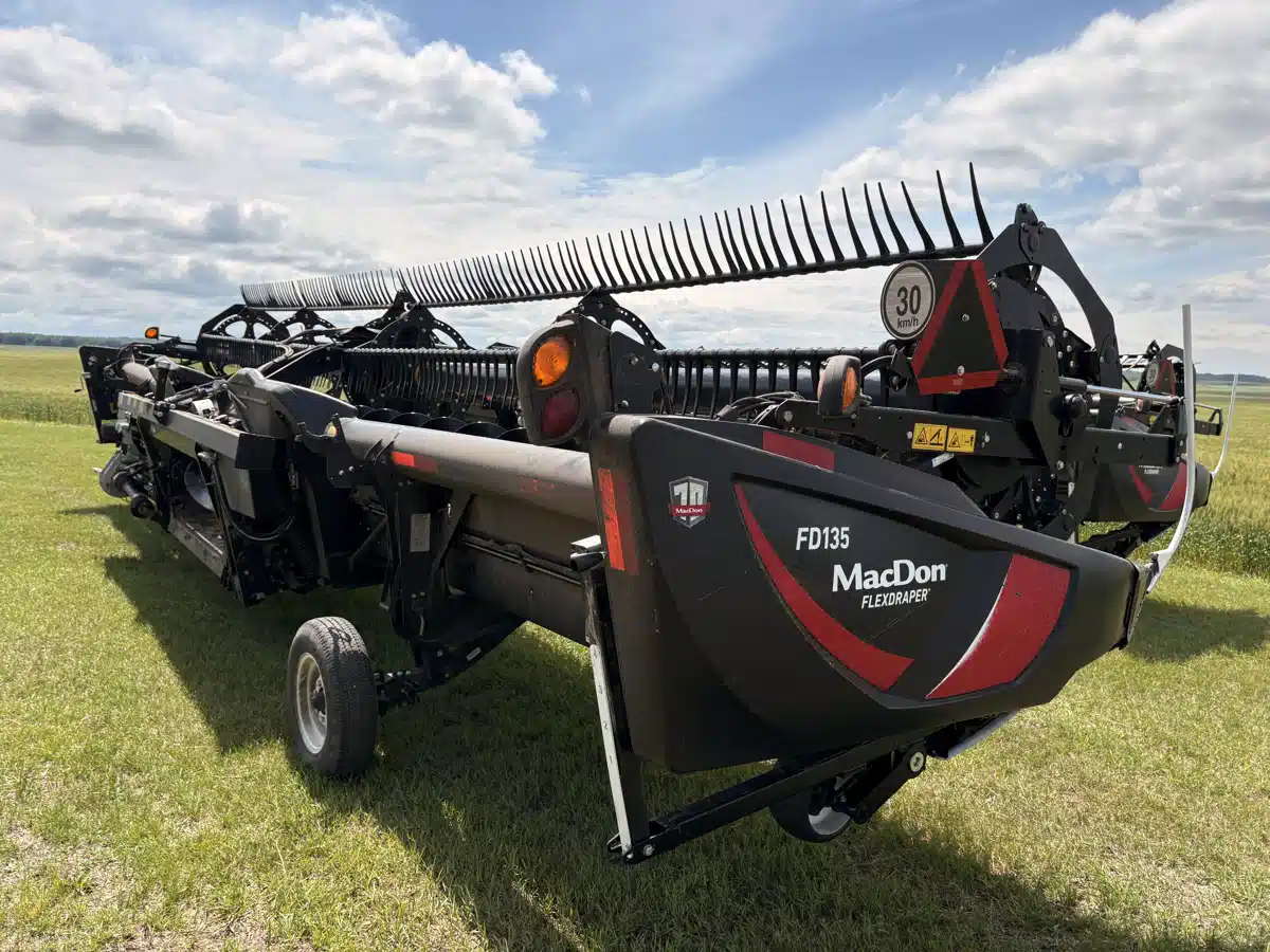 Gallery image 2 for Used 2019 MacDon FD135 Header - Draper