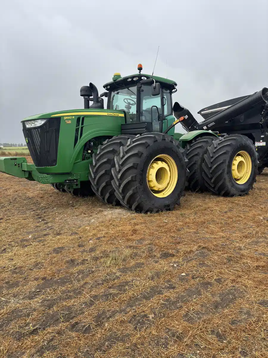 Gallery image 1 for Used 2012 John Deere 9560R Tractor