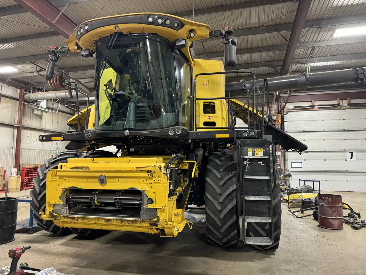 Gallery image 1 for 2018 New Holland CR10.90Z Combine