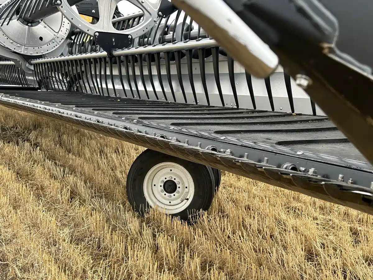 Gallery image 2 for Used 2025 MacDon FD245 Header - Flex Draper