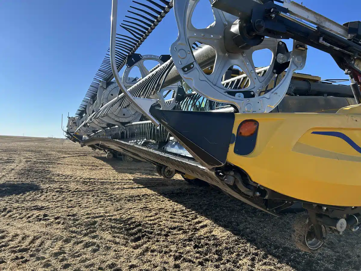 Gallery image 2 for Used 2023 MacDon FD240 Header - Flex Draper