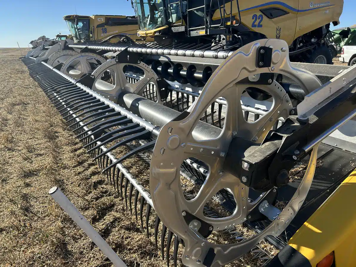 Gallery image 1 for Used 2024 MacDon FD240 Header - Flex Draper