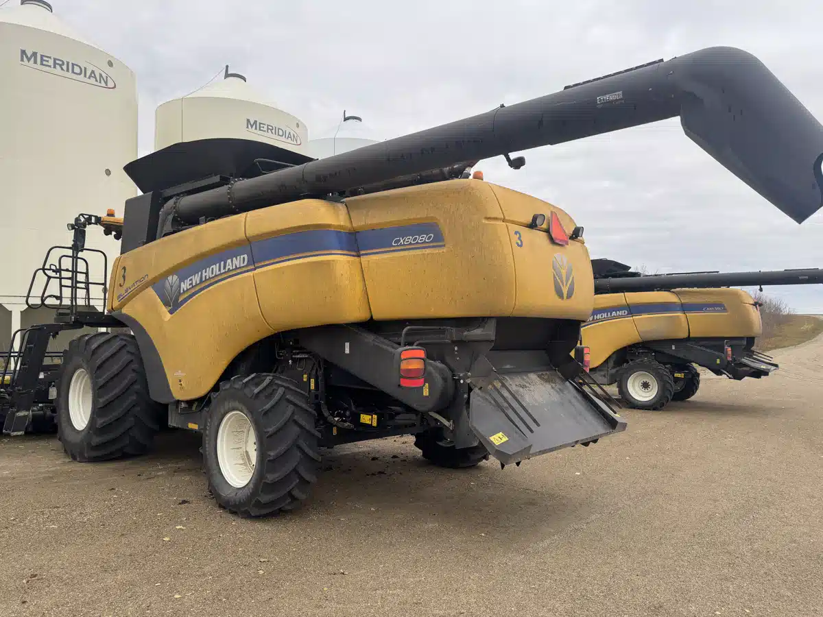 Gallery image 2 for Used 2014 New Holland CX8080 Combine