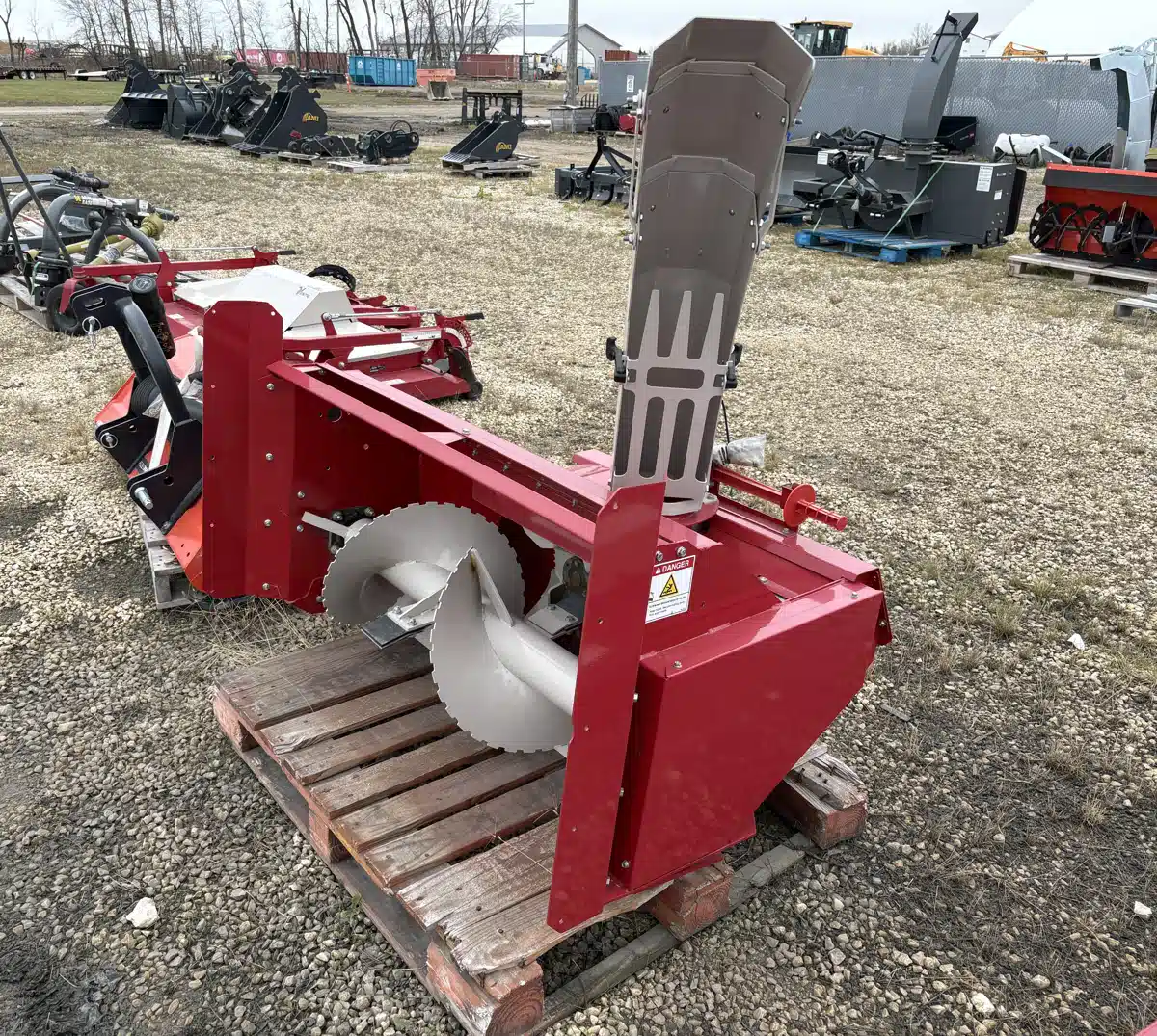 Gallery image 1 for 2022 Ventrac KX523 L&G Attachment