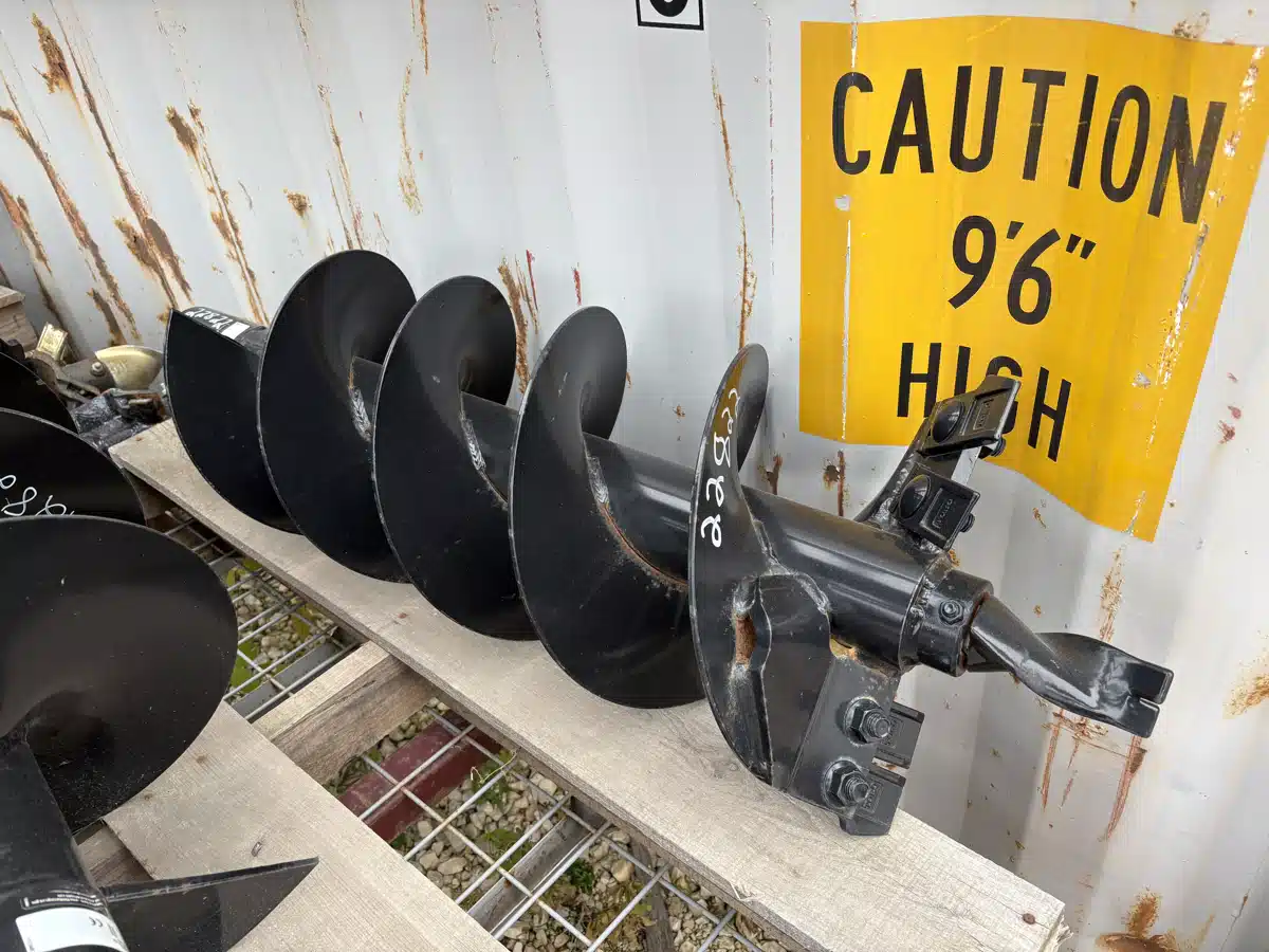 Gallery image 1 for New 2023 Toro AUGER Tractor Loader