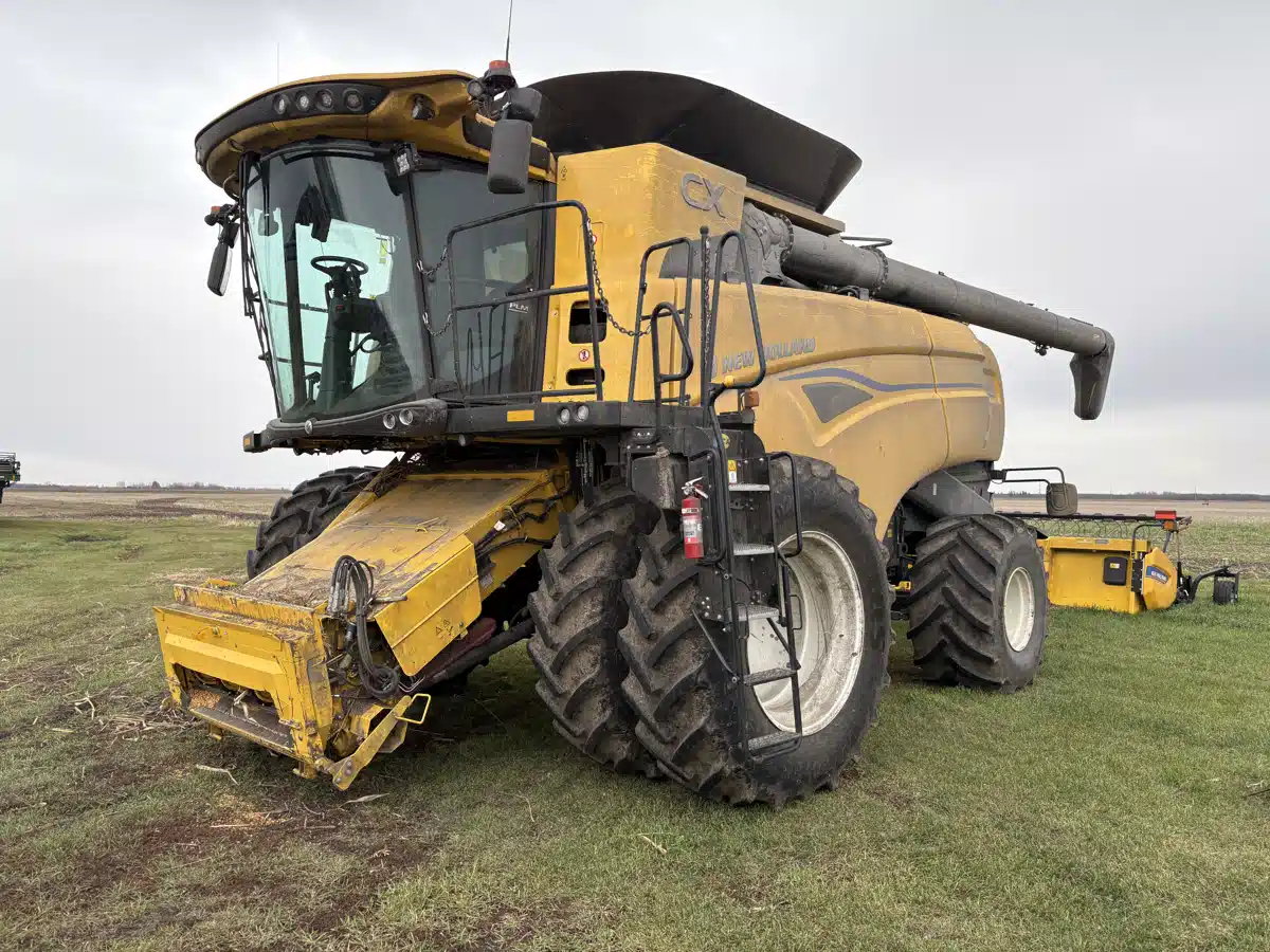 Photo de la Galerie 2 pour 2024 New Holland CX8.80 Batteuse
