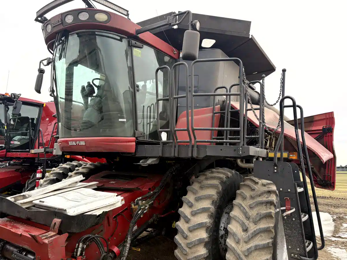 Gallery image 1 for 2006 Case IH 8010 Combine