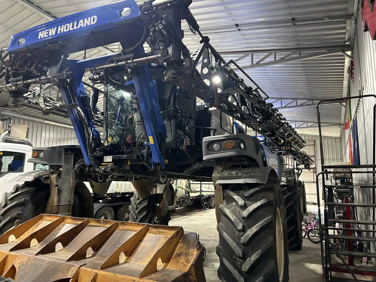 Gallery image 2 for 2021 New Holland SP.410F Sprayer - Self Propelled