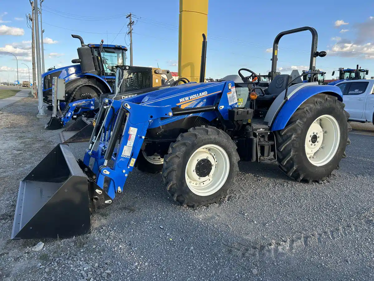Gallery image 1 for 2024 New Holland WRKMSTR 75 Tractor