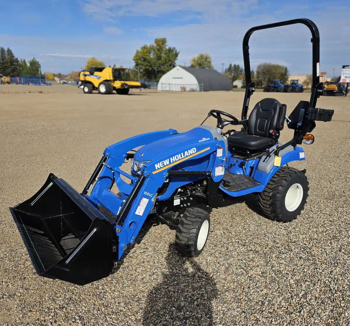 Gallery image 1 for 2025 New Holland WORKMASTER 25S Tractor
