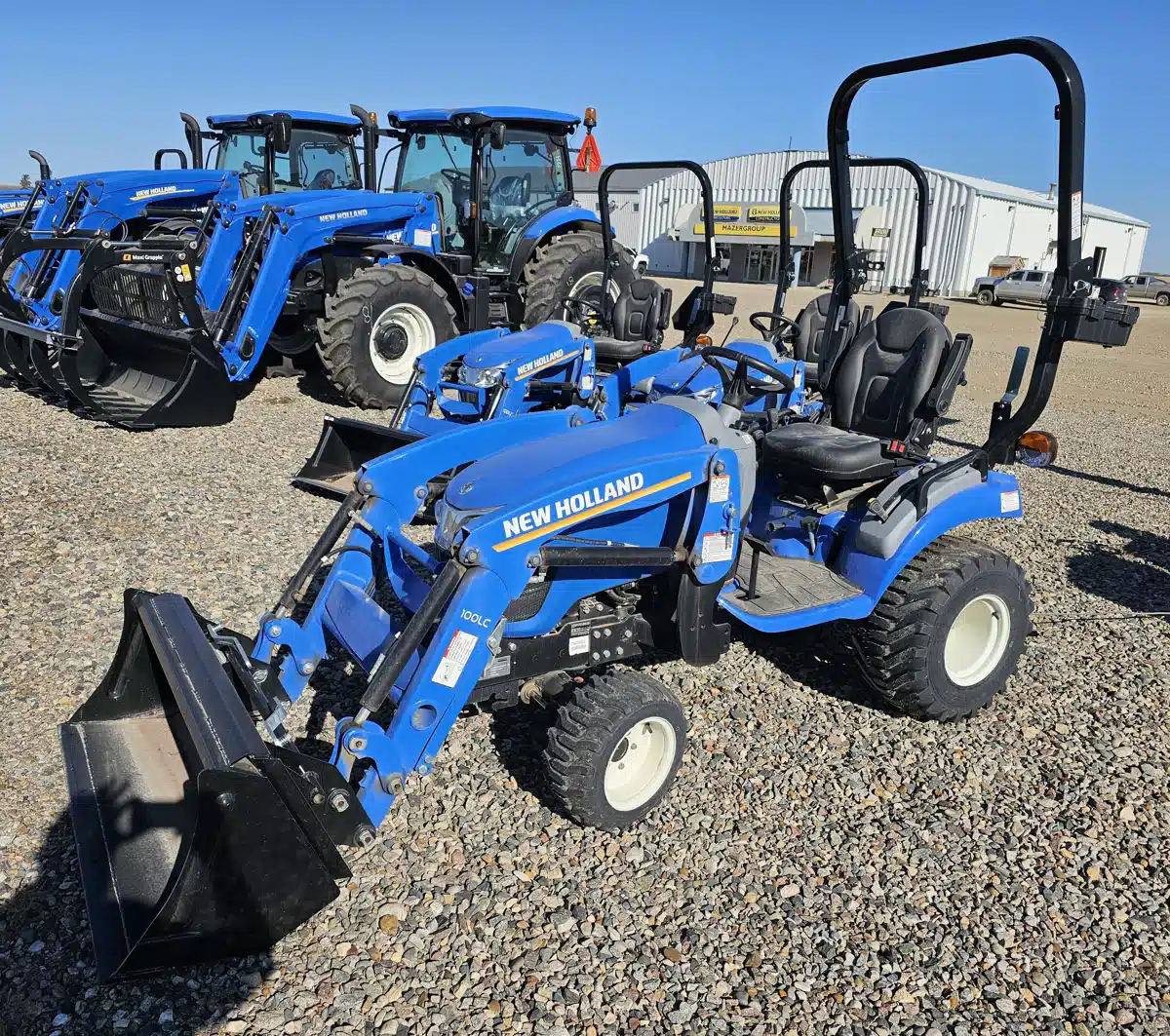 Gallery image 1 for 2025 New Holland WORKMASTER 25S Tractor