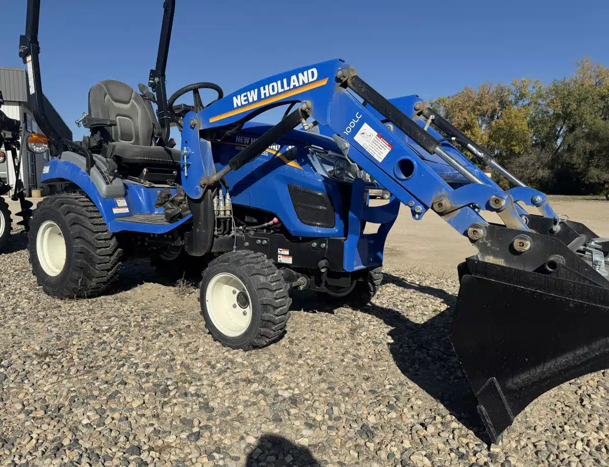 Gallery image 1 for 2025 New Holland WORKMASTER 25S Tractor
