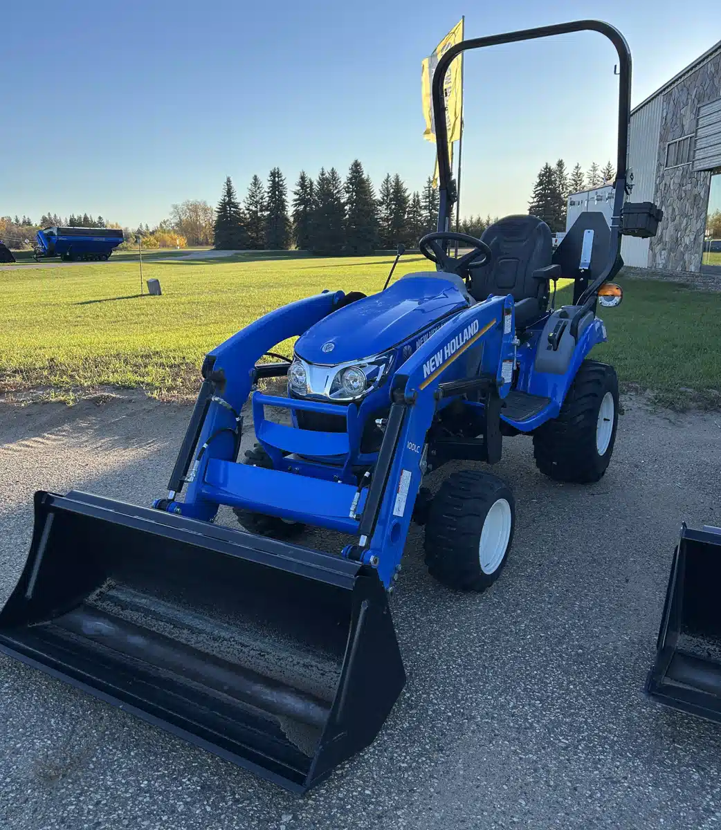 Gallery image 1 for 2025 New Holland WORKMASTER 25S Tractor