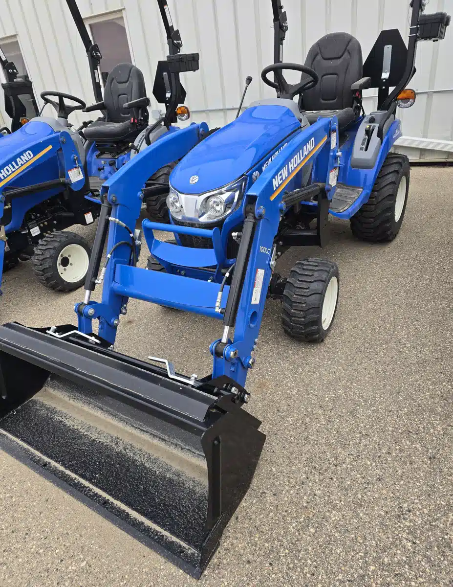Gallery image 1 for 2025 New Holland WORKMASTER 25S Tractor