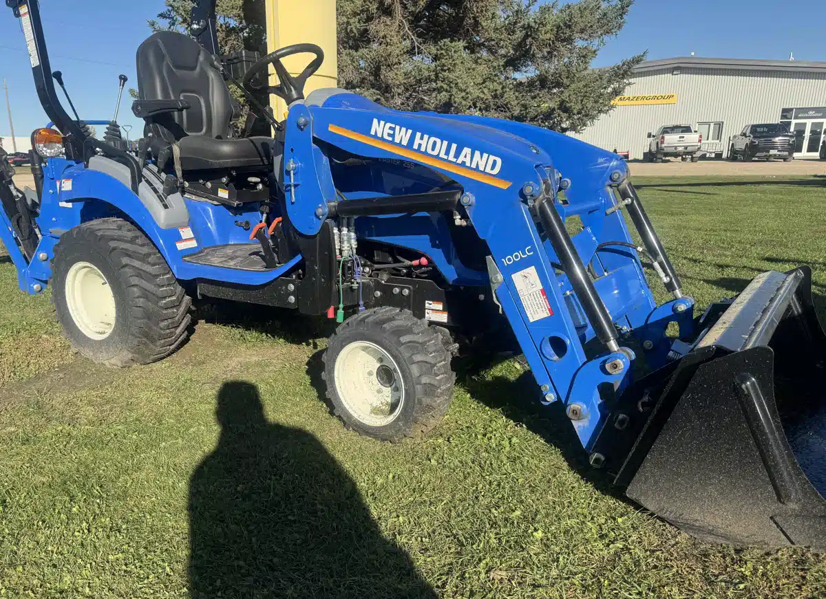 Gallery image 1 for 2025 New Holland WORKMASTER 25S Tractor