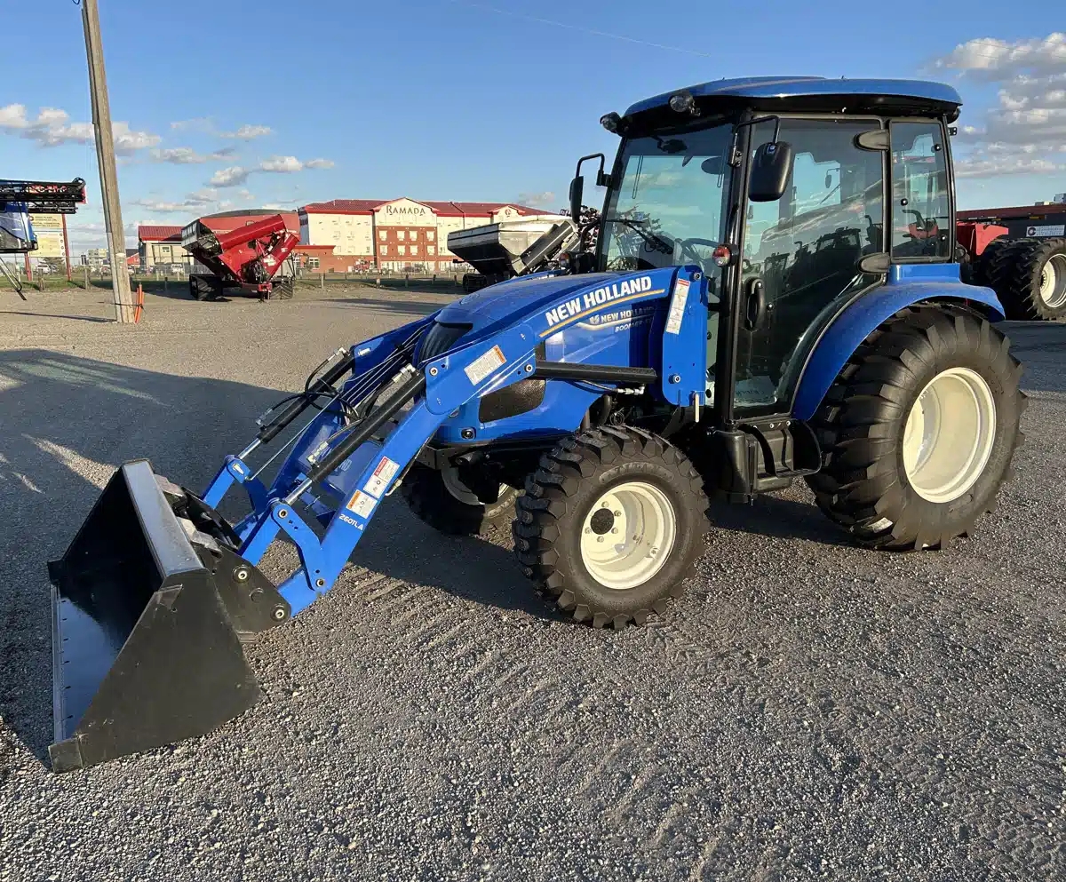 Gallery image 1 for 2025 New Holland BOOMER 55 Tractor
