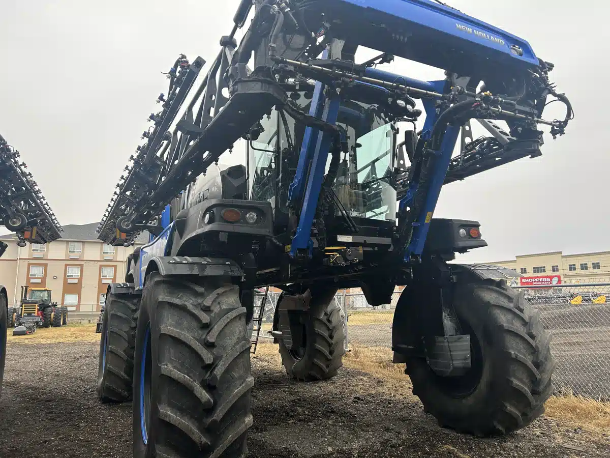 Gallery image 1 for 2024 New Holland SP410F Sprayer - Self Propelled