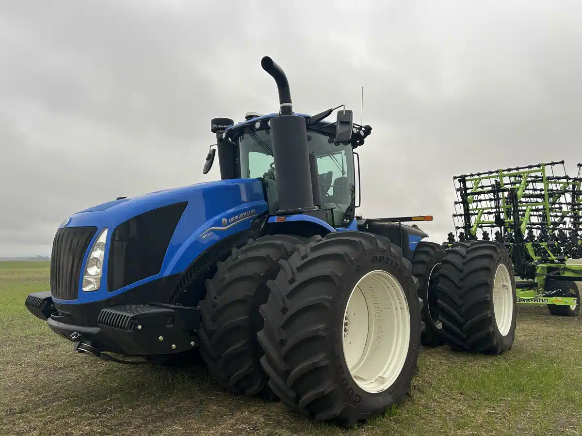 Gallery image 2 for 2025 New Holland T9.700 Tractor