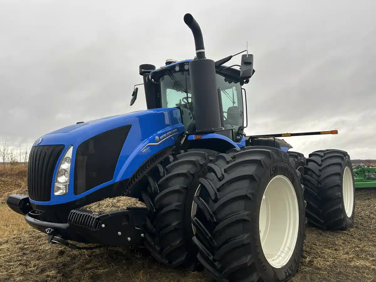 Gallery image 2 for 2025 New Holland T9.700 Tractor