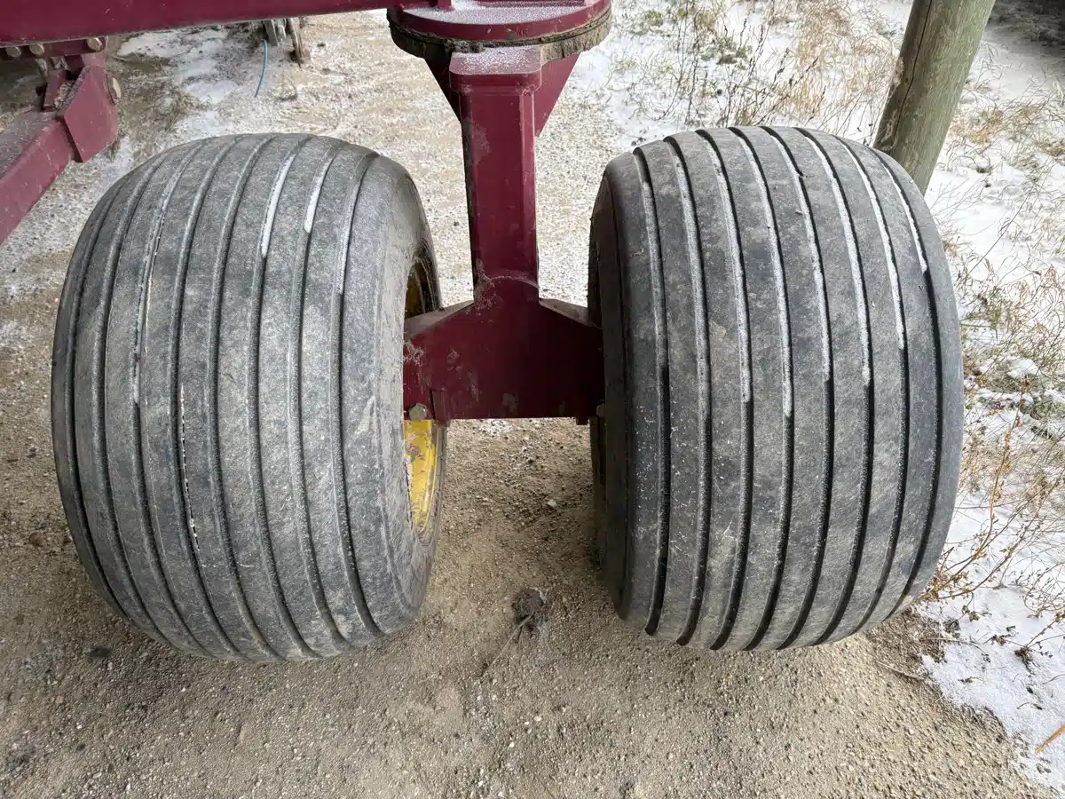 Gallery image 2 for 2014 Seed Hawk 6012-800 Air Drill