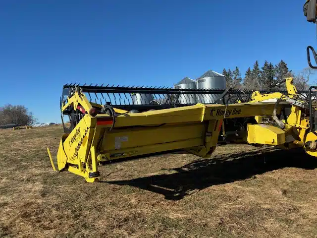 2016 Honey Bee 236 Header - Flex
