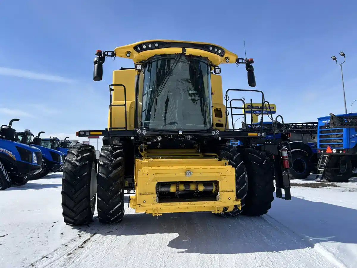 Photo de la Galerie 2 pour 2025 New Holland CR9.90Z Batteuse