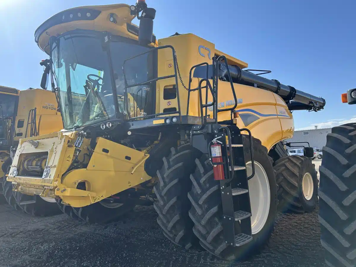 Photo de la Galerie 2 pour 2024 New Holland CR8.90Z Batteuse