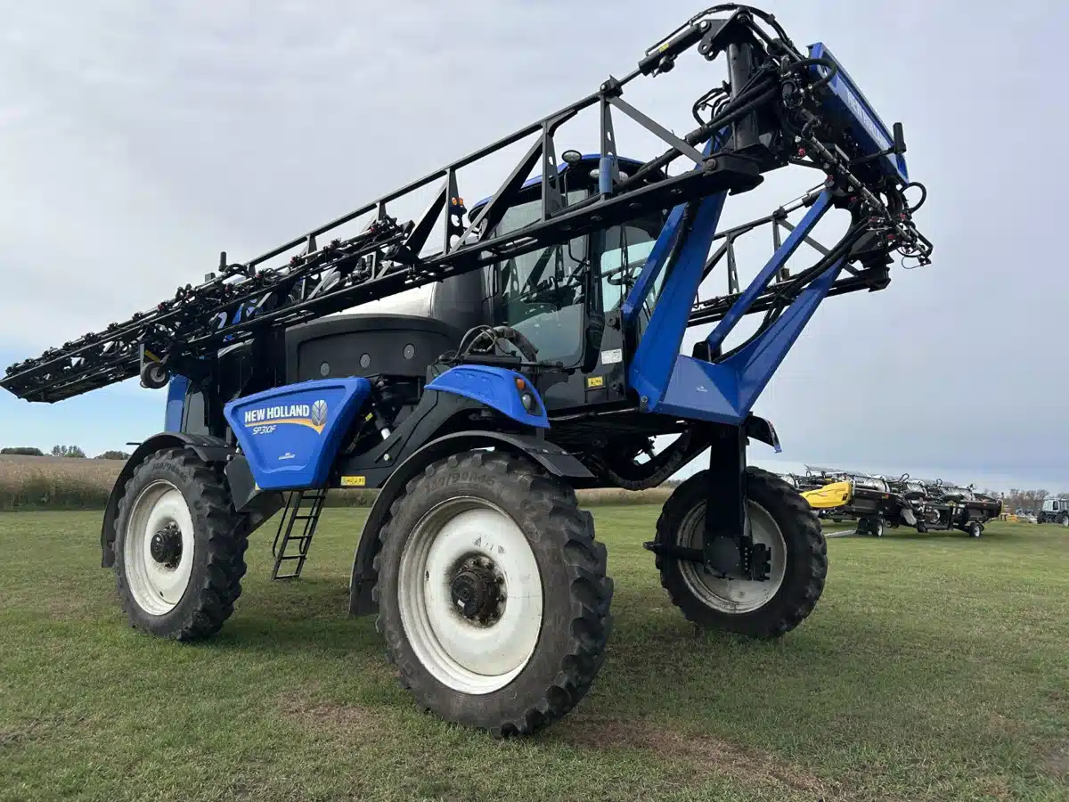 Photo de la Galerie 2 pour 2019 New Holland SP310F Arroseur - Automoteur