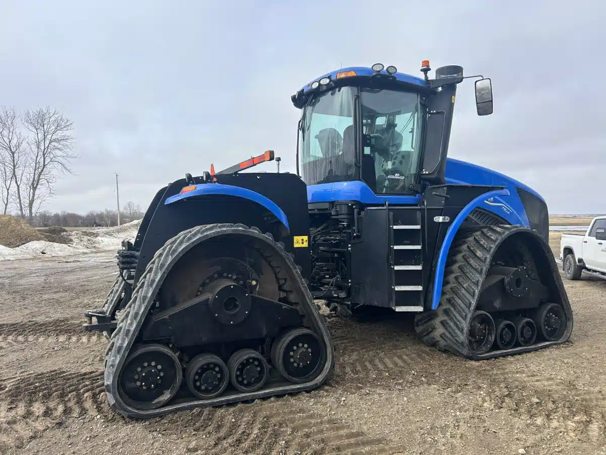 Gallery image 2 for 2022 New Holland T9.645 Tractor