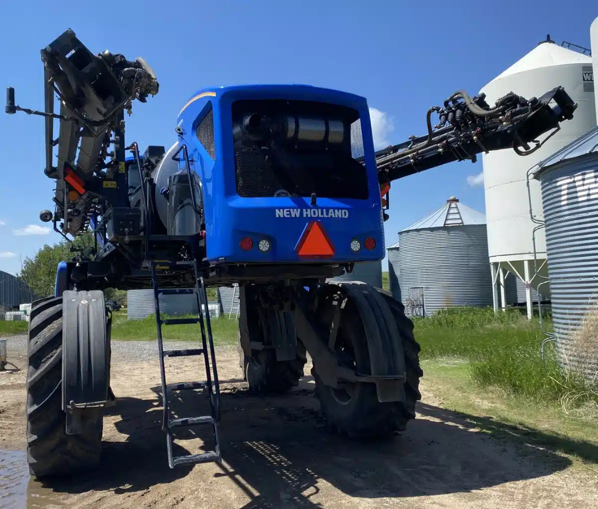 Gallery image 1 for 2019 New Holland SP310F Sprayer - Self Propelled
