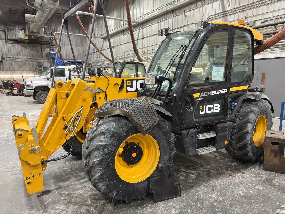2024 JC 542-70AG SUP TeleHandler