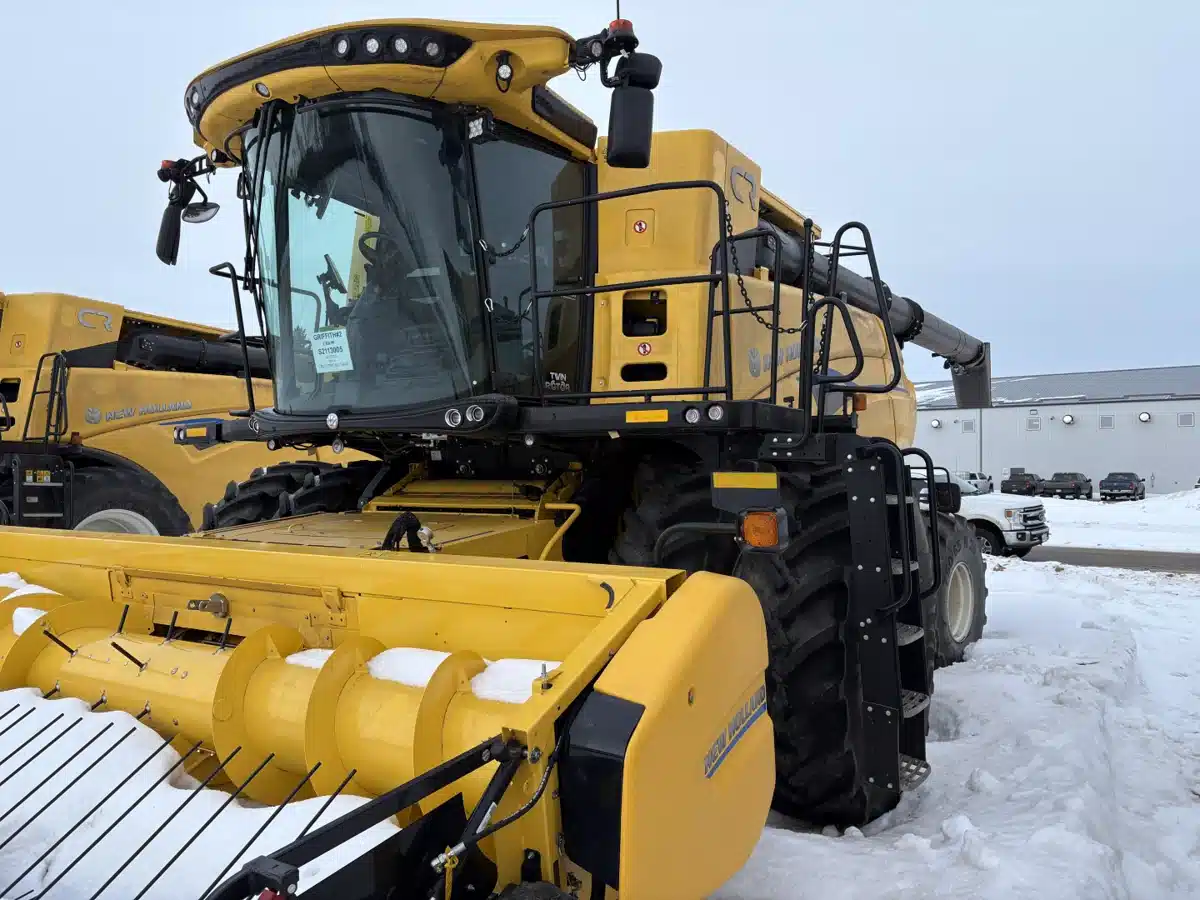 Photo de la Galerie 1 pour 2025 New Holland CR8.90Z Batteuse