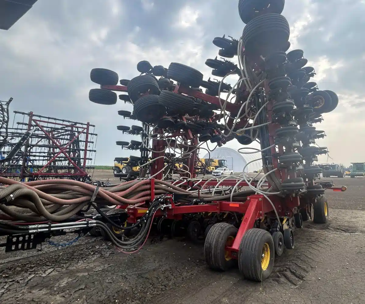 Photo de la Galerie 2 pour 2024 Bourgault 3720-60 Semoir à air