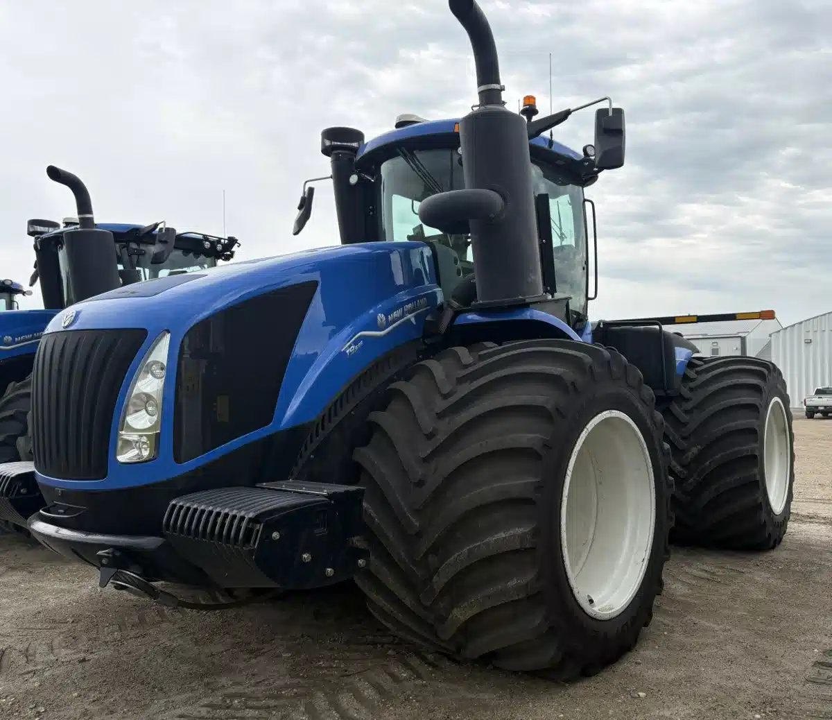 Gallery image 1 for 2022 New Holland T9.645 Tractor