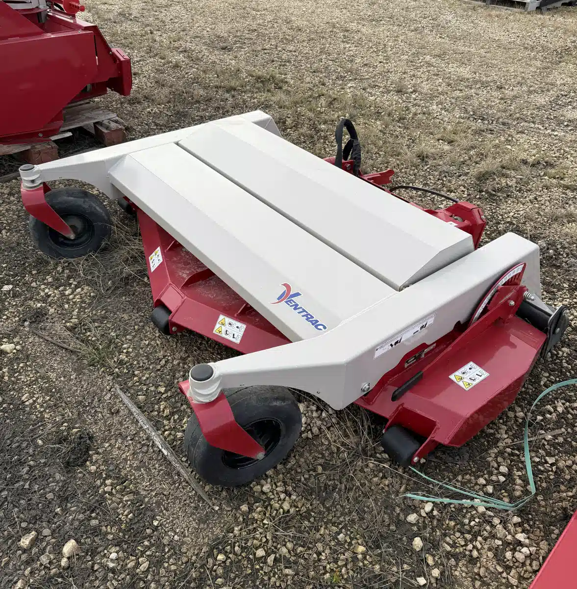 Photo de la Galerie 1 pour 2023 Ventrac MU720 Tondeuse de finition