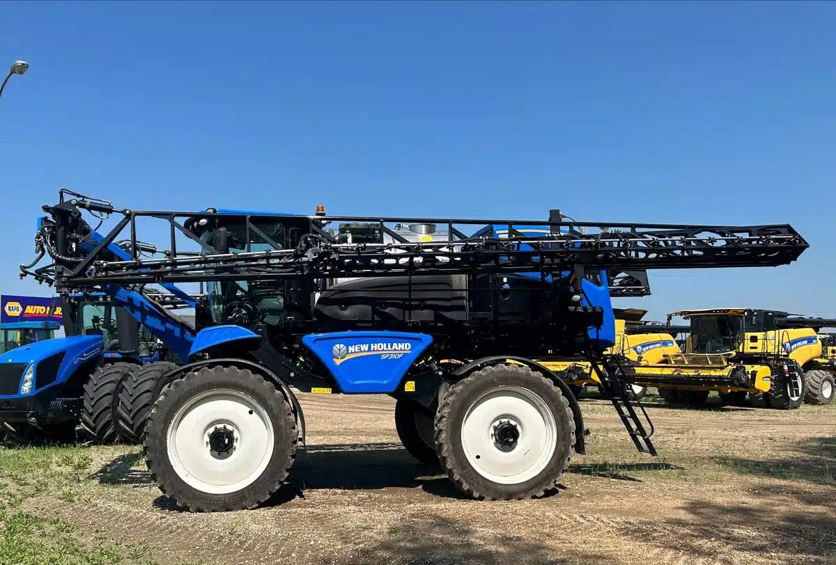 Gallery image 2 for 2021 New Holland SP310F Sprayer - Self Propelled