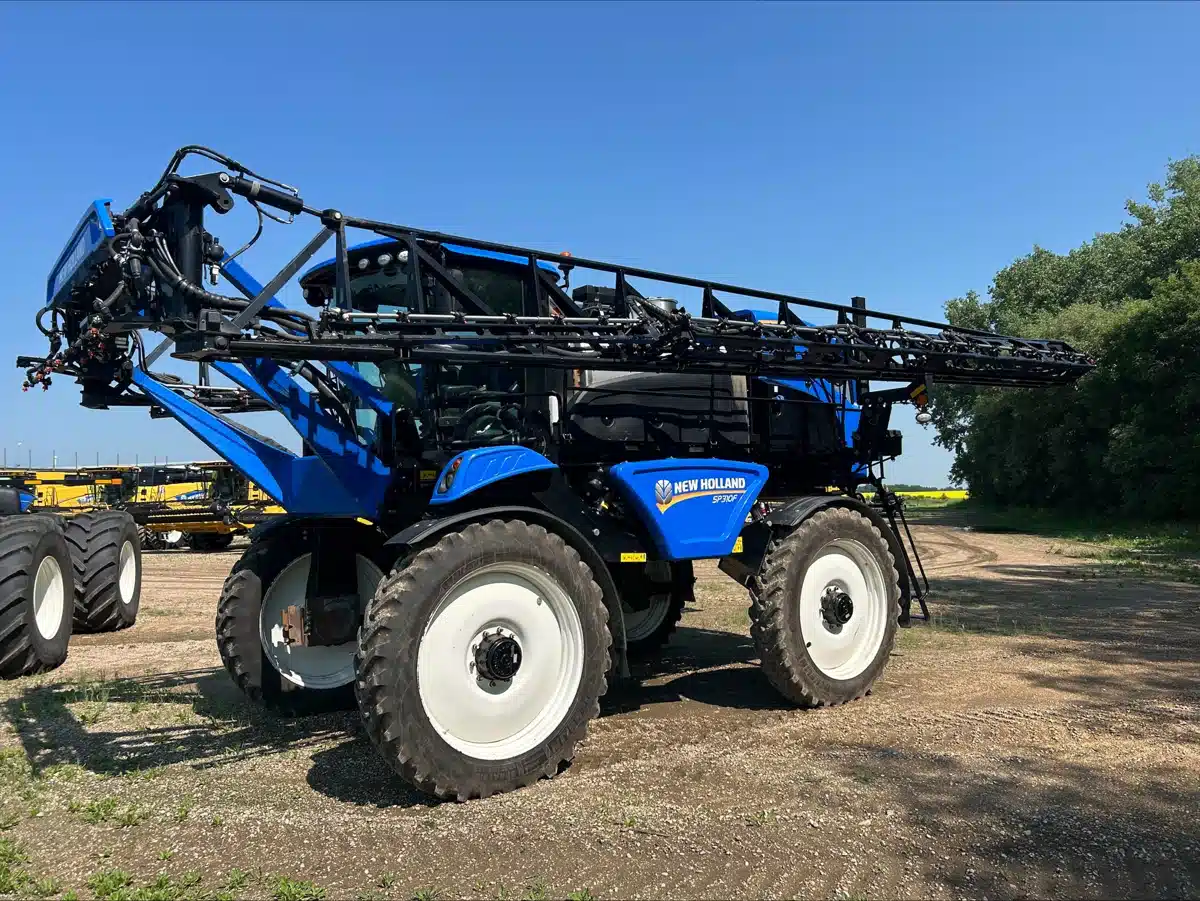 Gallery image 1 for 2021 New Holland SP310F Sprayer - Self Propelled