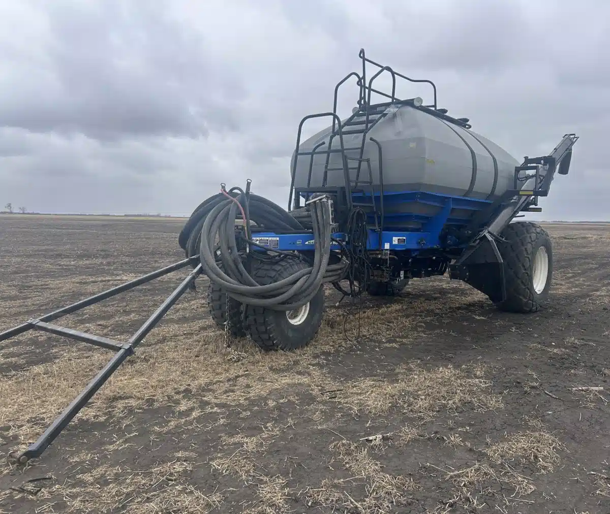 Gallery image 2 for 2006 New Holland SC430 Air Cart