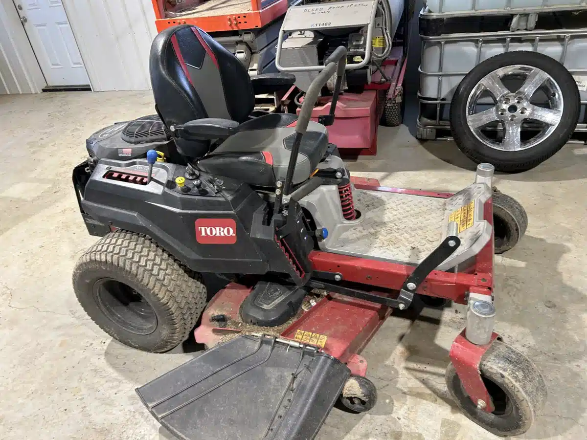 Gallery image 1 for 2023 Toro TIMECUTTER Mower - Zero Turn