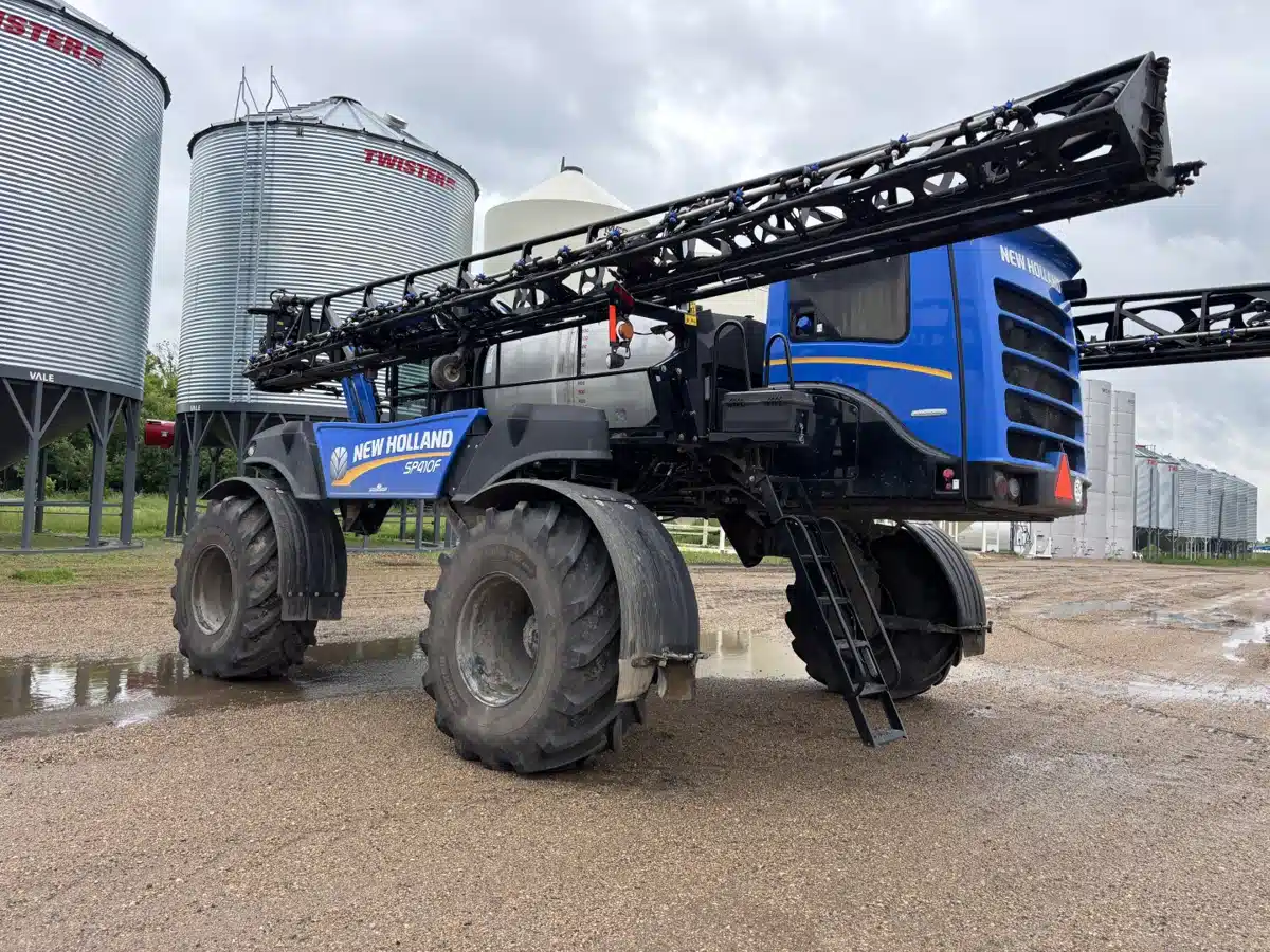 Gallery image 2 for 2022 New Holland SP410F Sprayer - Self Propelled