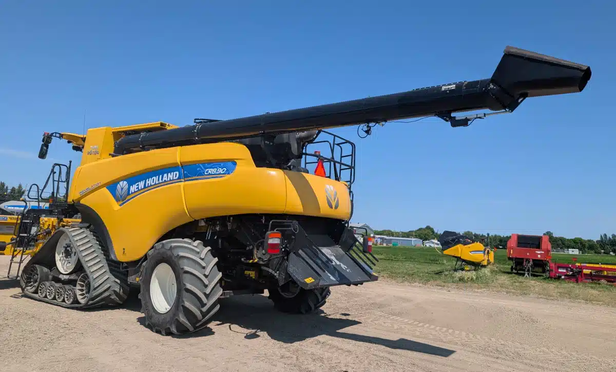 Gallery image 2 for 2019 New Holland CR8.90 Combine