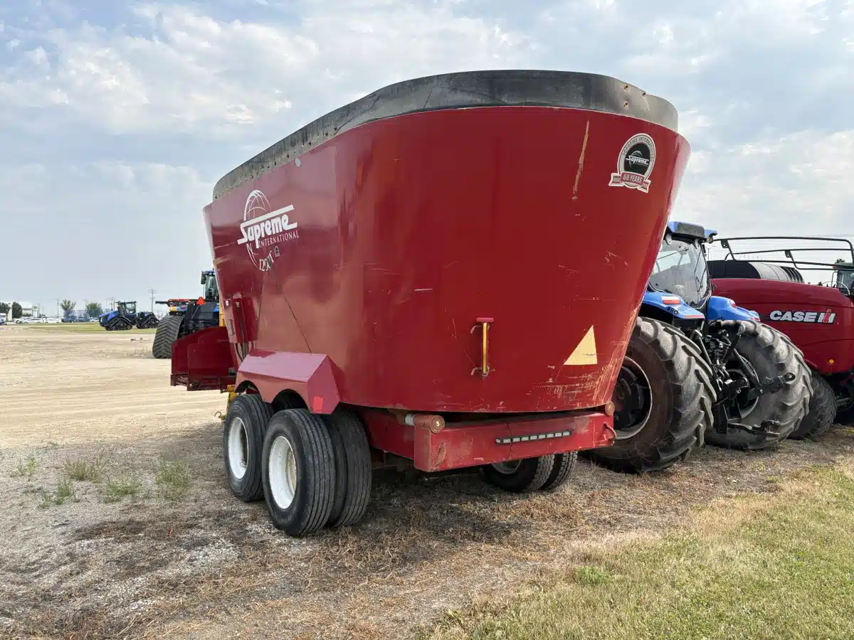 Gallery image 2 for 2014 Supreme 1200T TMR Mixer
