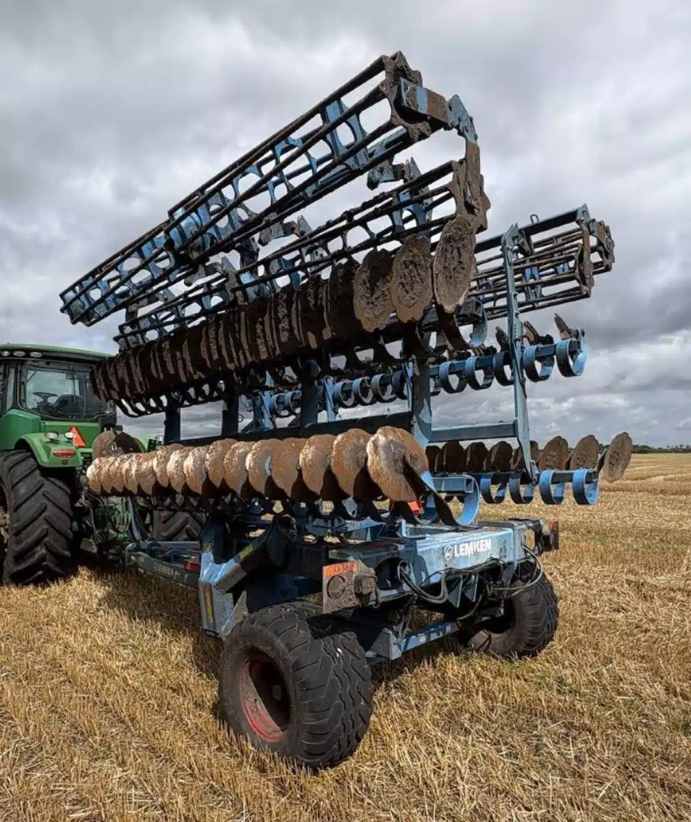 Gallery image 2 for 2014 Lemken GIGANT 26 Vertical Tillage