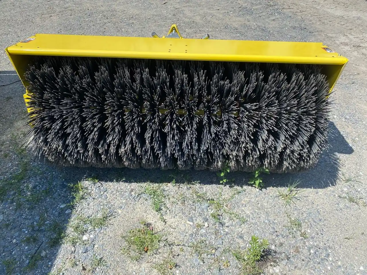 Gallery image 2 for Used John Deere 60 HEAVY DUTY BROOM Sweeper