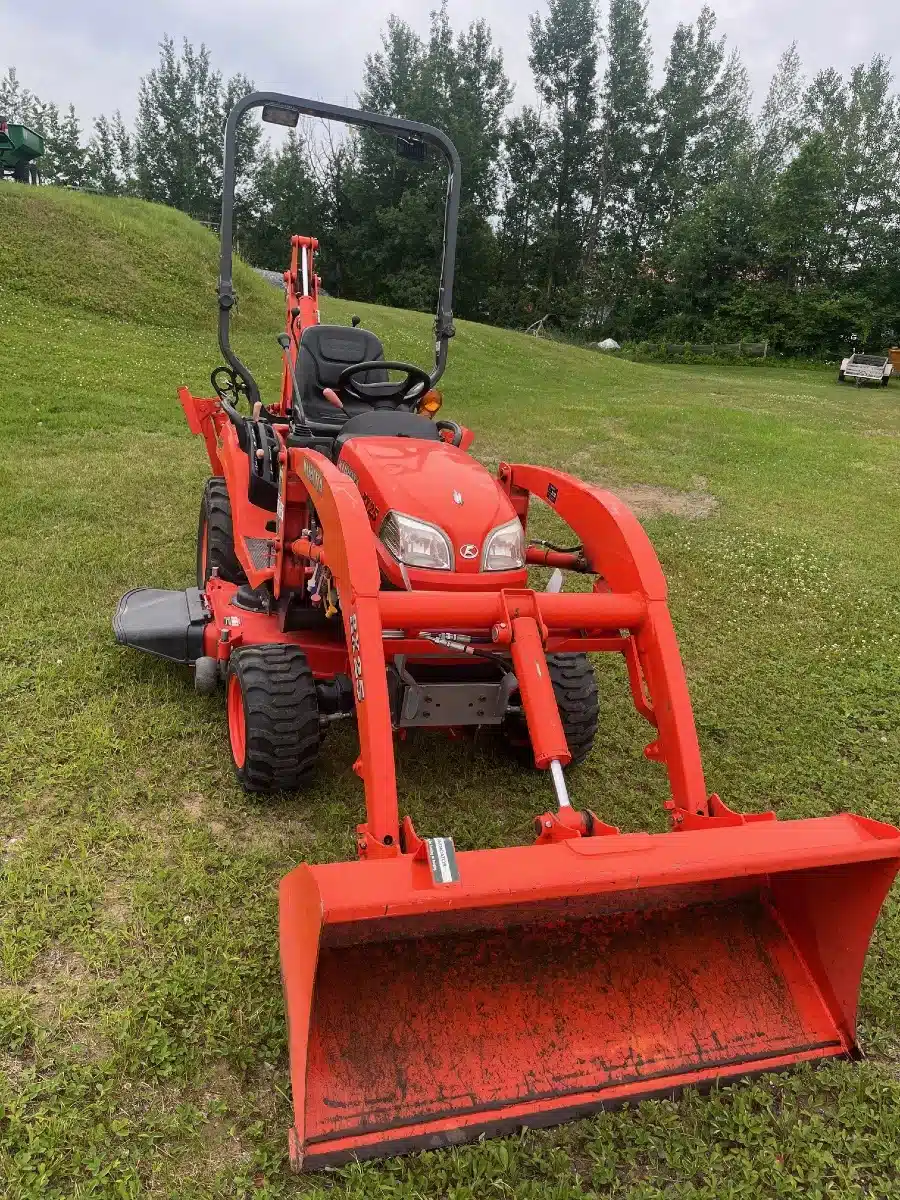 Gallery image 2 for Used 2010 Kubota BX25 Backhoe Loader
