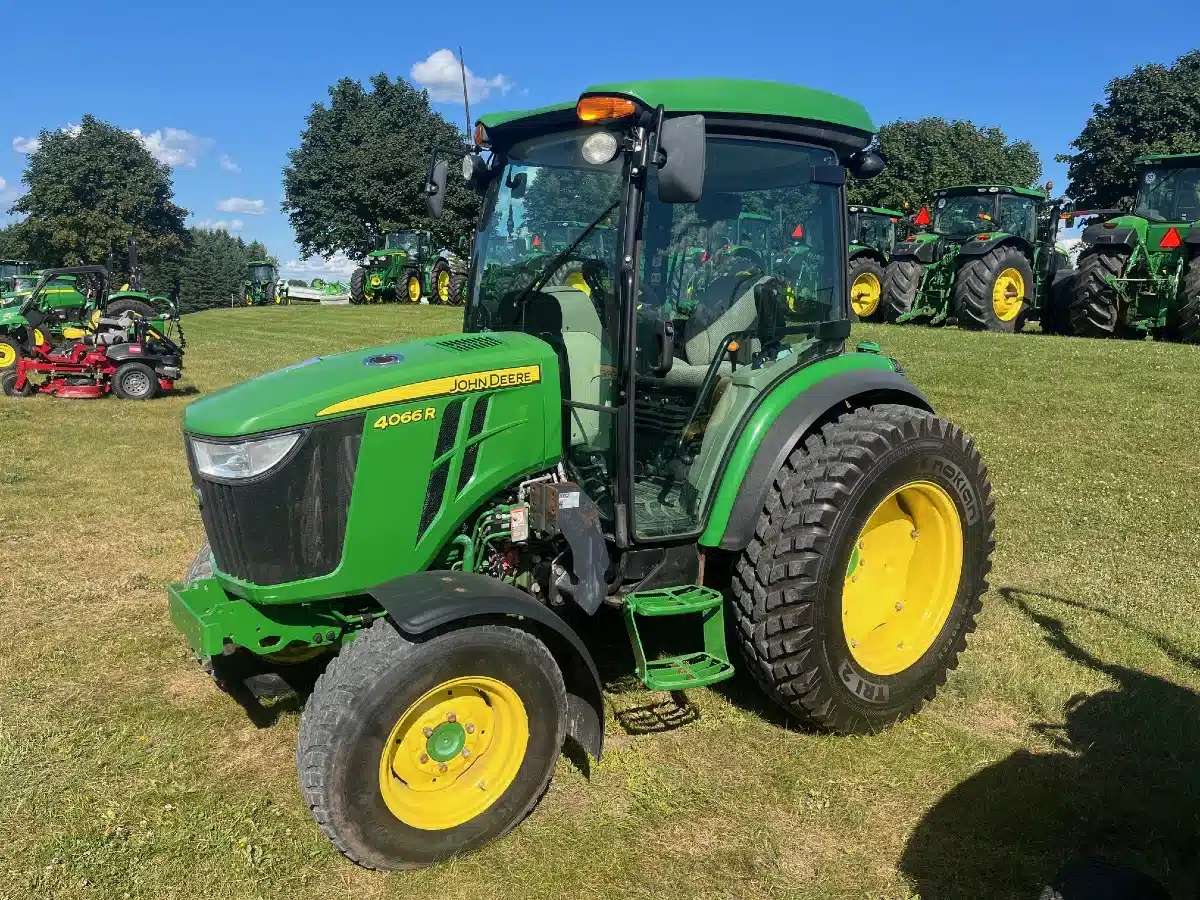 Gallery image 2 for Used 2019 John Deere 4066R Tractor