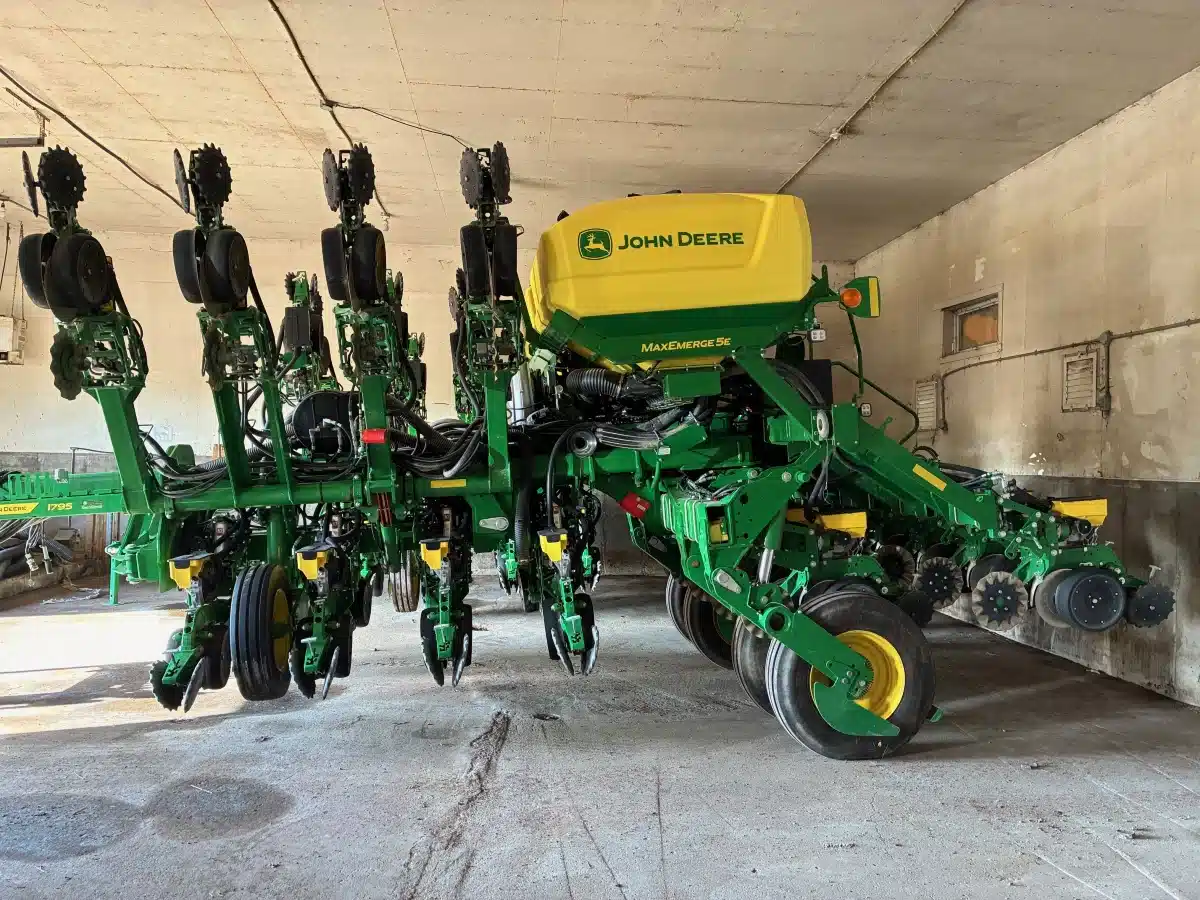 Gallery image 1 for Used 2023 John Deere 1795 Planter